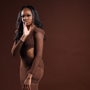 Meet your Posher, Dariona